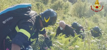 Precipita facendo parapendio. Soccorso dai VVF( FOTO)