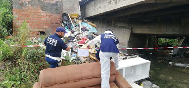 Brancaleone, sequestro discarica abusiva