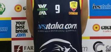 La Befana ha portato le nuove divise al Network Catanzaro Basket Planet