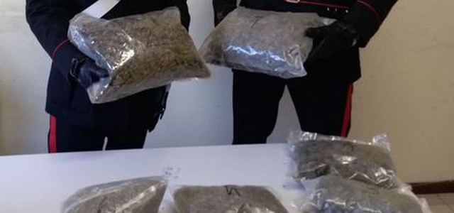 Aveva su furgone 3,5 kg droga, arrestato