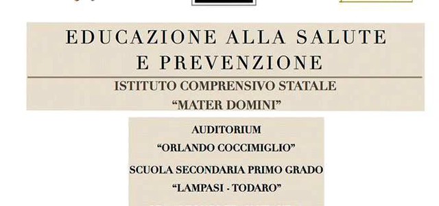Universo Minori dona defibrillatore all'I.C. Lampasi