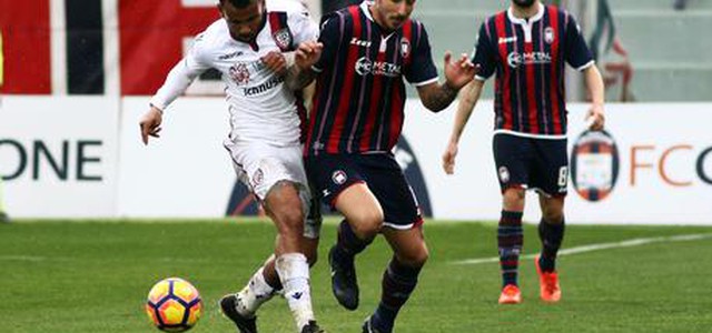 Amichevole Crotone-Cagliari 2-2
