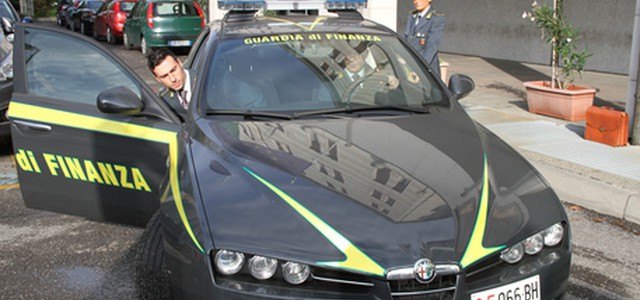 Evade fisco, sequestro 350 mila euro beni