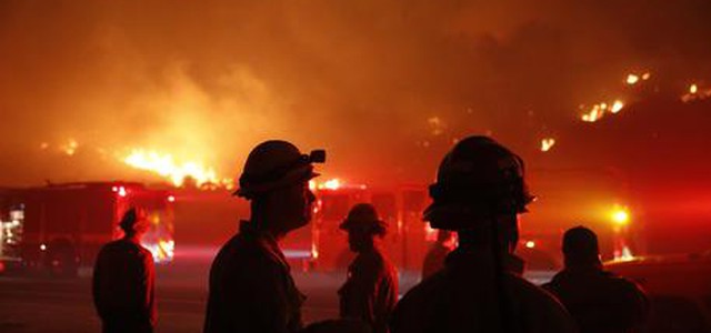 Fiamme raggiungono Los Angeles, evacuati in 150 mila