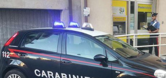Manomettevano bancomat, arrestati