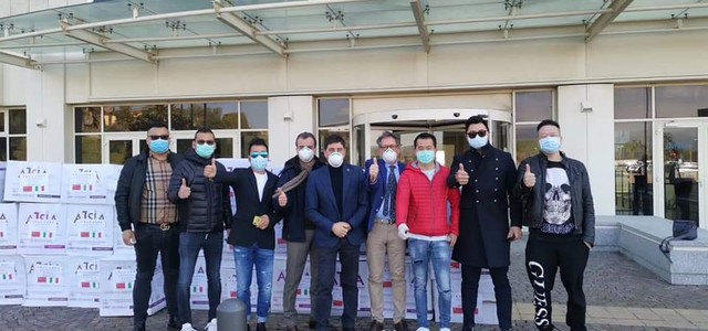 I "cinesi di Calabria" donano materiali sanitari agli ospedali della regione