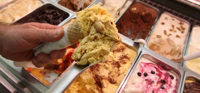 Non serve gelato a Salvini, commessa perde il lavoro