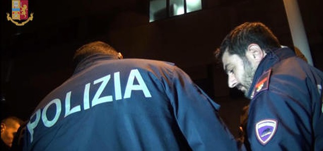 "Supermarket" della droga in garage