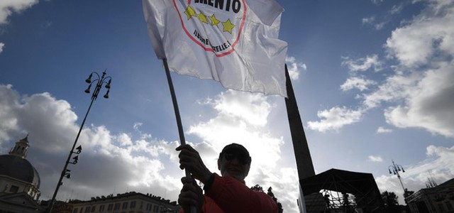 Elezioni: Le chiusure dei partiti, tra piazze e teatri