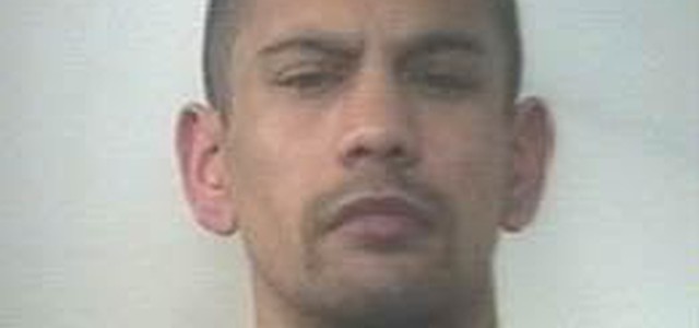 Scoperto mentre rubava vestiti in un negozio. Arrestato un giovane rumeno 