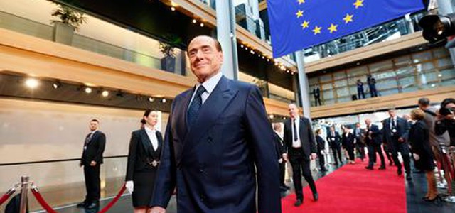 Conclusa l'udienza per Berlusconi a Strasburgo, aula strapiena