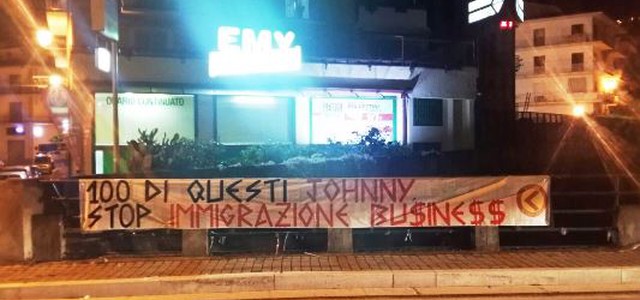 “100 di questi  Jhonny, stop immigrazione business”, lo striscione di Azione Identitaria