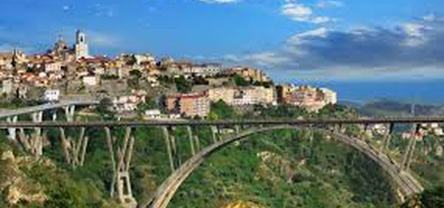La Provincia di Catanzaro ottiene quasi 10 milioni da investire in strade e scuole