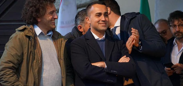 Di Maio: " Calabresi, noi ci fidiamo di voi"