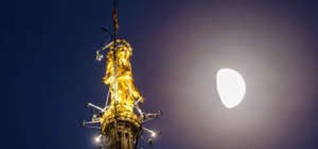 Luna, l'ultimo segreto: "Nacque dalle briciole di una giovane Terra colpita 800 volte"