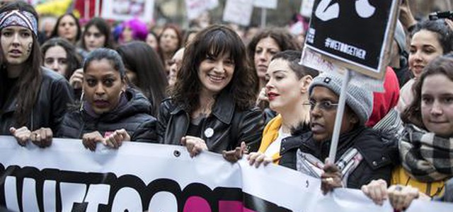 8 marzo: da Milano a Napoli in corteo. Anche Asia Argento alla manifestazione a Roma