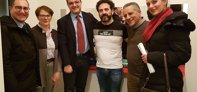Enzo D'Arco conquista il pubblico del teatro Impero