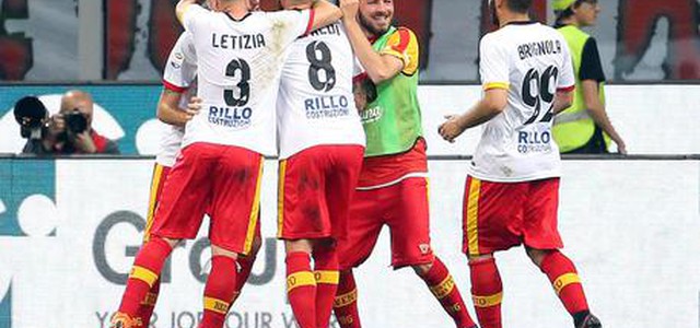 Serie A: Milan Benevento 0-1, Iemmello sbanca San Siro