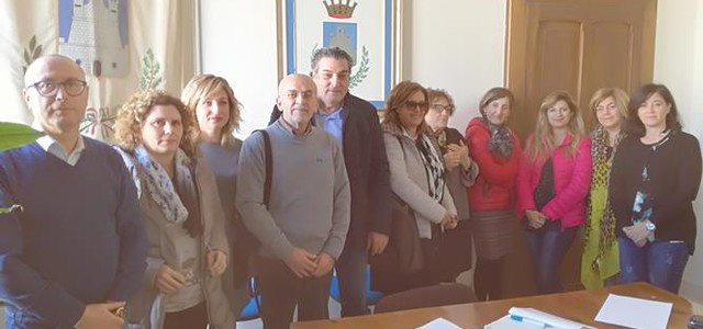  MERCATINI DI NATALE DELLE SCUOLE FINALIZZATI ALLA SOLIDARIETA’ DIFFUSA