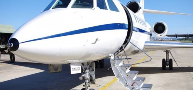 Bimba di 5 mesi trasportata d'urgenza da Lamezia a Bologna con un Falcon 50