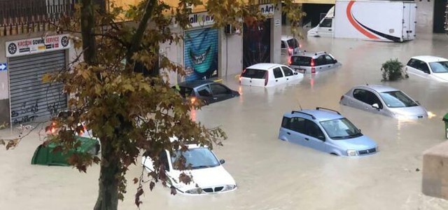 Maltempo a Crotone - inizia la conta dei danni