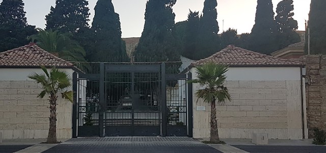 Fine dei loculi disponibili - Martusciello (FI): "Bisogna intervenire subito, si richia la privatizzazione dei cimiteri
