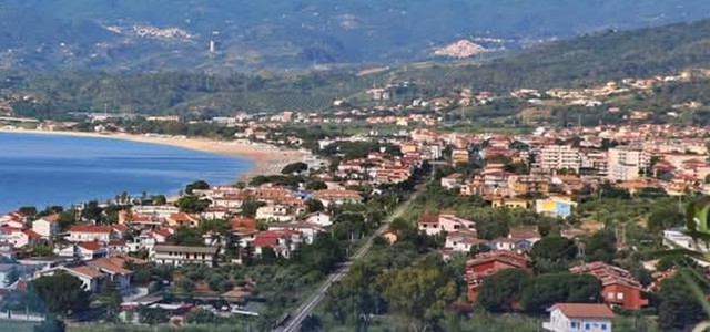 NON SOLO UN RITORNO, MONTEPAONE SCOMMETTE SUL “TURISMO DELLE RADICI”