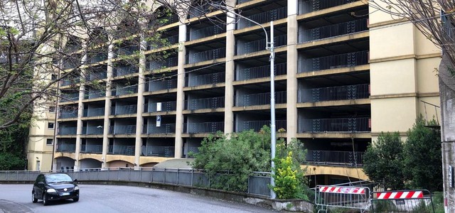 PARCHEGGIO POLITEAMA. PALAIA E BUCCOLIERI: “LA STRUTTURA IN UNO SFACELO INIMMAGINABILE. ANNI E ANNI DI ABBANDONO DA PARTE DI CHI HA GOVERNATO LA CITTÀ. LA LEGA FACCIA UN’OPPOSIZIONE SERIA”