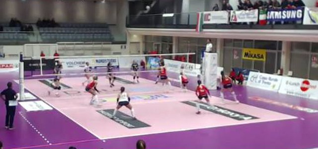 Sconfitta nel turno infrasettimanale per il Volley Soverato