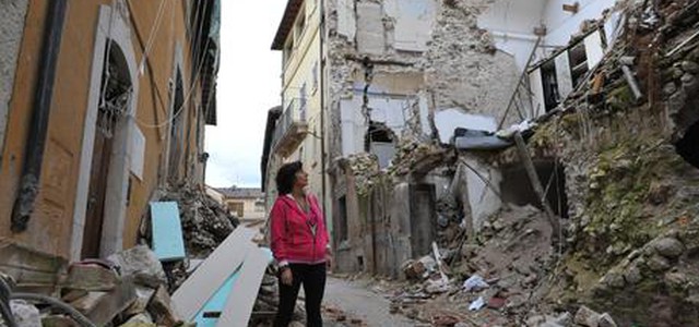 Ischia: Mattarella, qui per aiutarvi