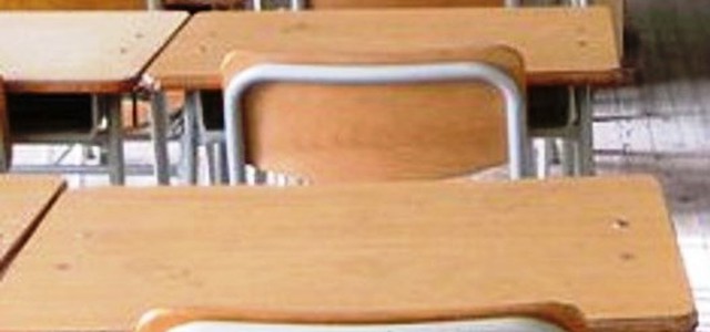 Niente intervento su tubatura di acqua a scuola, appello dei genitori