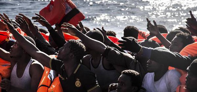 Migranti, l'Austria chiuderà il Brennero in caso di visti umanitari