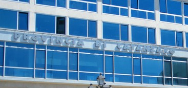Provinciali, Abramo contro Alecci: 6 liste in campo