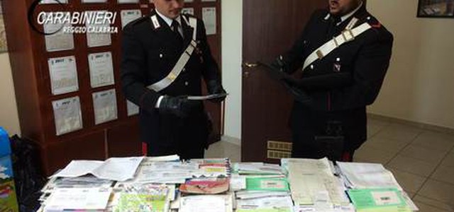 Postino non consegna lettere, denunciato