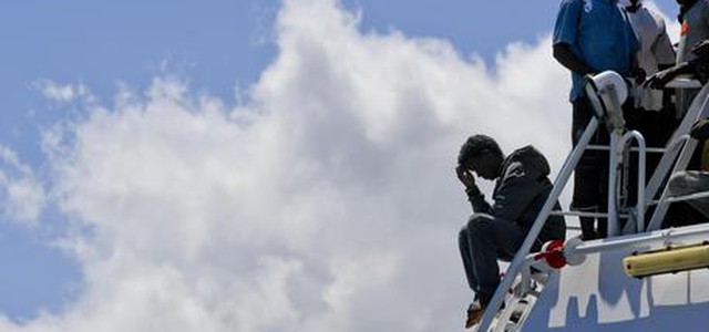Migranti: Frontex apre a revisione operazioni Triton