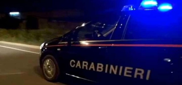 Rocambolesco inseguimento tra le vie cittadine, arrestato 19enne alla guida senza patente