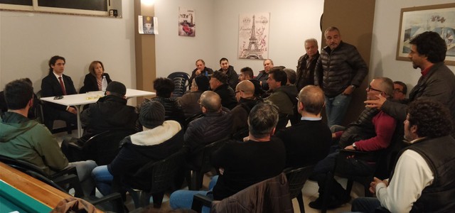 Vono e Parentela (M5S) tra la gente: prioritari l'ascolto e la partecipazione