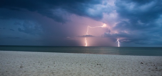 Meteo, arriva il maltempo in Calabria: temporali e venti di burrasca