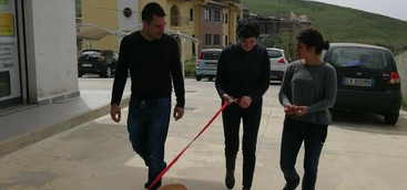Al Centro Diurno Ra.Gi. parte il percorso di Pet Therapy con il labrador Lady