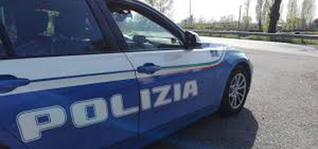 La Polizia di Stato denuncia uomo di 37 anni per furto aggravato.