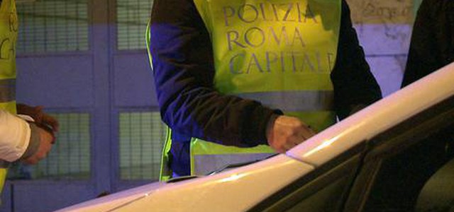 Roma: arriva il 'mini daspo' in centro e nei luoghi della movida