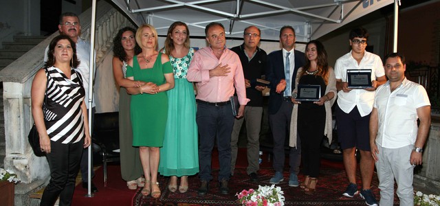 Piazza gremita a Pentone per Gratteri ed Amelio a conclusione del Festival del Libro