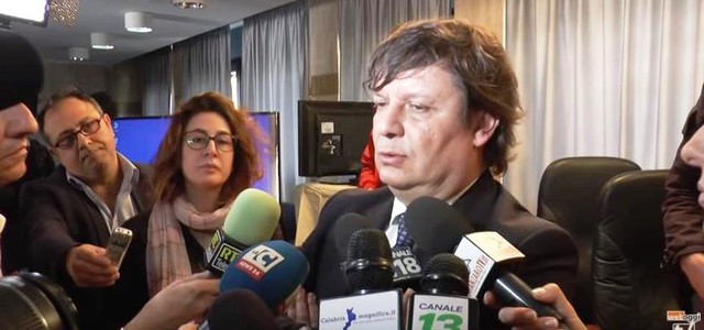 Luberto: "Catanzaro controllata da cosche crotonesi, rom e 'ndrangheta sono la stessa cosa" (VIDEO)