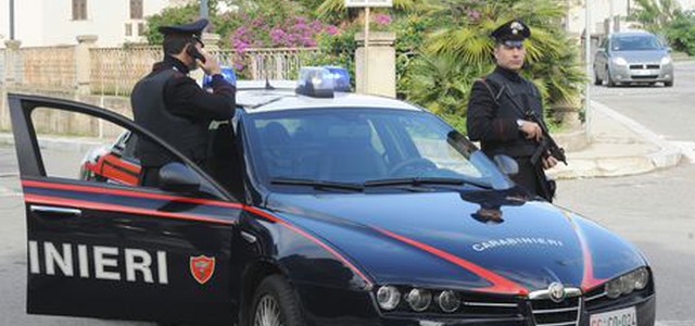 Atti persecutori contro la famiglia, arrestato