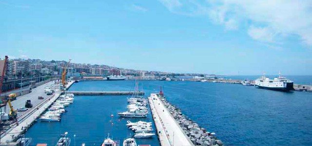 Latella: “Da sempre contrari all’approdo dei mezzi pesanti al porto di Reggio, il Governo riveda le sue decisioni.”