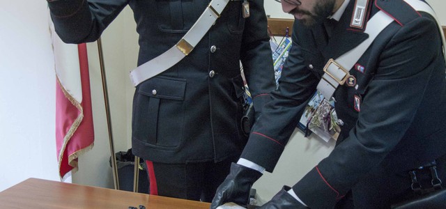 Detenzione e spaccio di sostanze stupefacenti e furto di energia elettrica: sei arresti