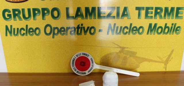 Droga: sorpreso con 300 grammi di cocaina, arrestato
