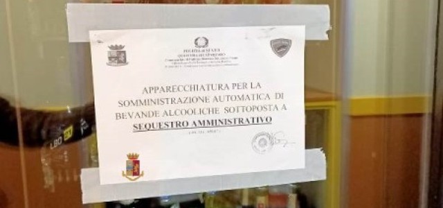 Erogava alcolici dopo mezzanotte, sequestrato distributore