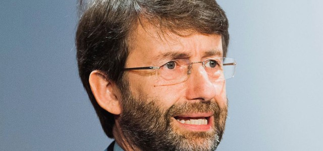 TRAFFICO DI BENI ARCHEOLOGICI - I complimenti del Ministro Franceschini alla Procura di Crotone