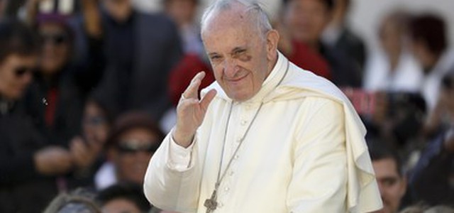 L'appello del Papa, accogliamo i migranti a braccia aperte